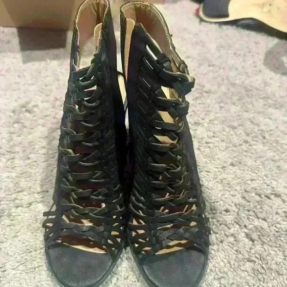 Windsor Shoes - Black heels